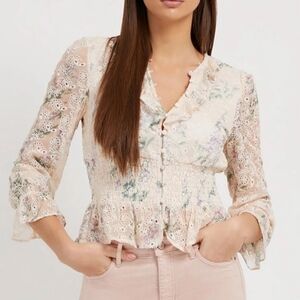 Guess Yumi Eyelet Blouse in Cream Multi Size S New